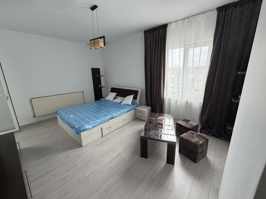 Garsoniera de inchiriat zona Filarmonica