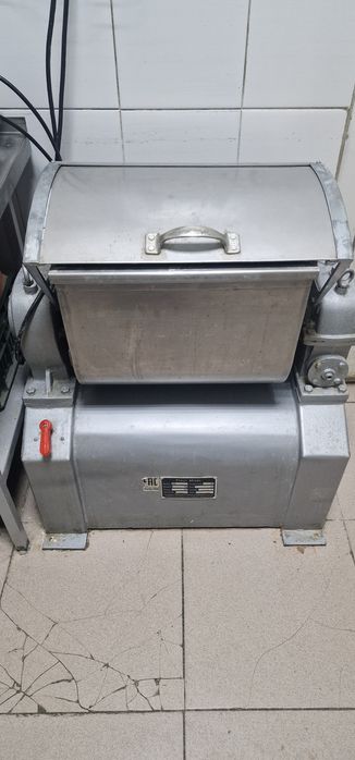 Продам торговое оборудование