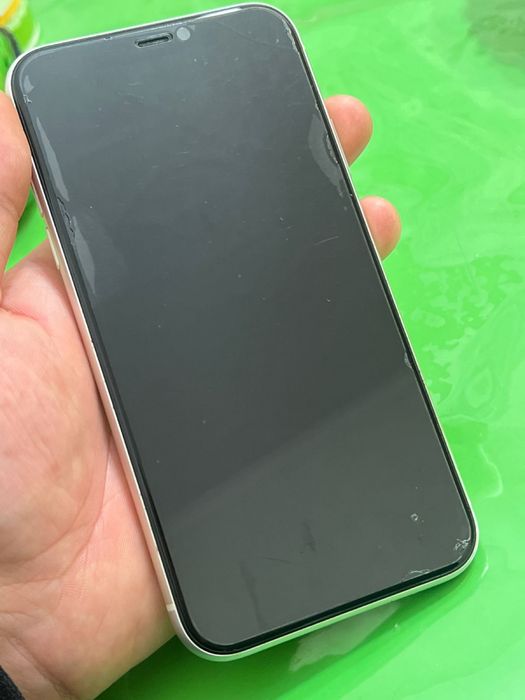 Iphone 11 64гб акб 76%