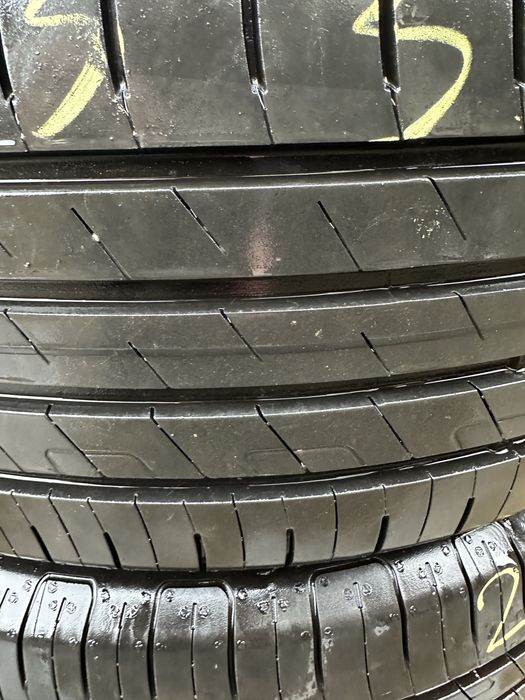 Set anvelope vara 215/55-18