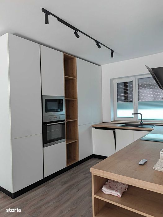 Duplex Nou 4 Camere Râșnov – View Cetate, Parcare