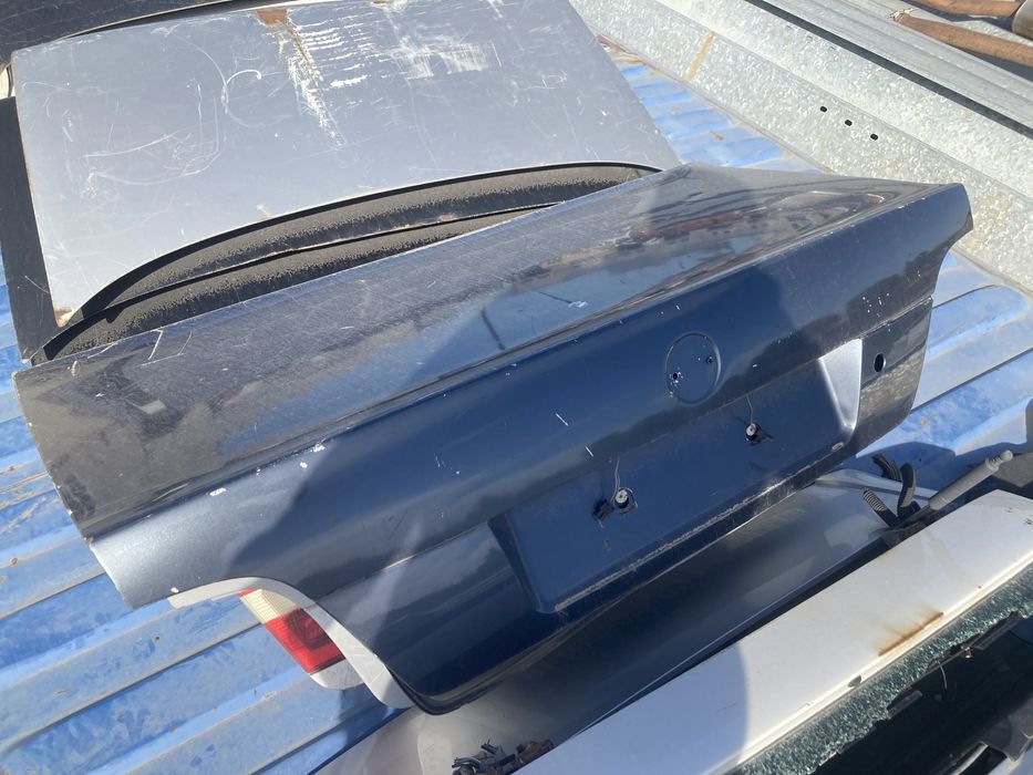 Крышка багажника БМВ 7 Е38 / BMW 7 E38