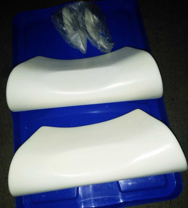 подголовник на ванну