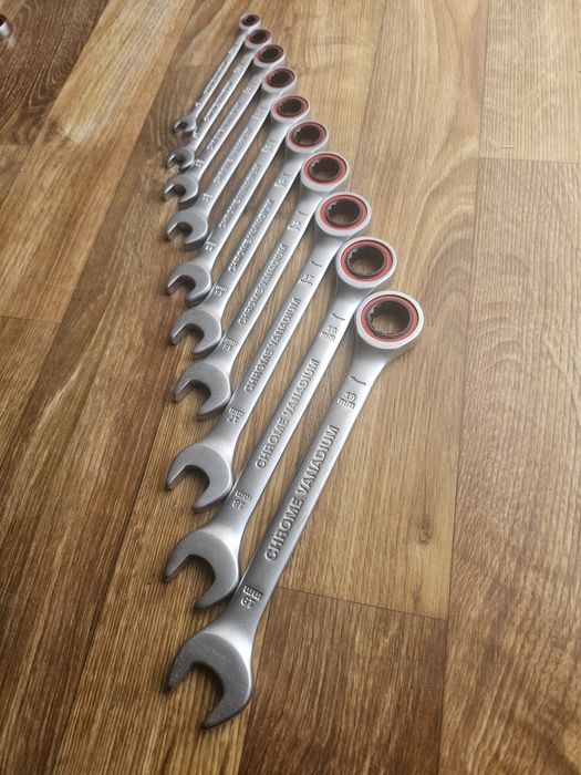 Set 10 chei combinate cu clichet BOSCH