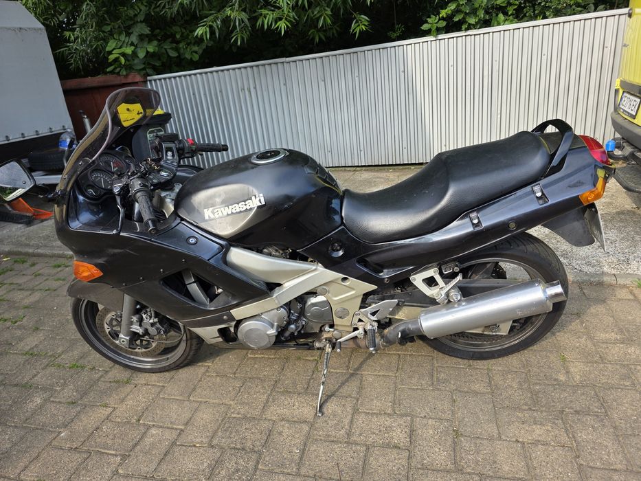 Kawasaki zzr 600