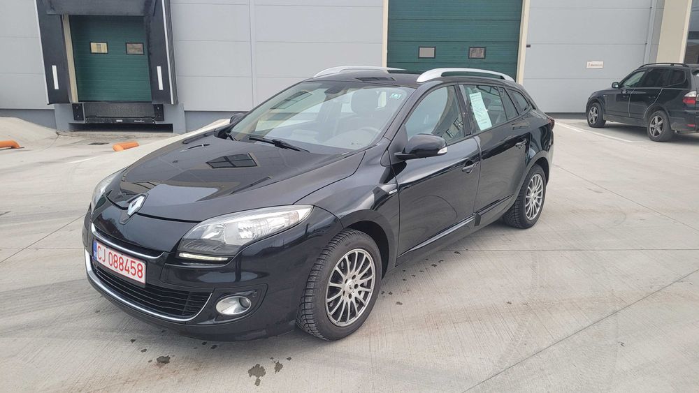 Renault Megane 1.5 Dci Bose, Oct. 2012, Full senzori & Keyless, Camera