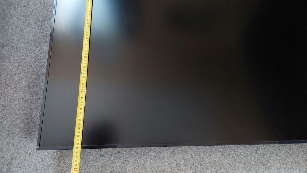 Panou TV publicitar Samsung