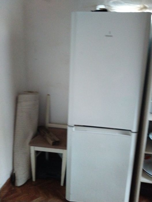 Продам холодильник б /у