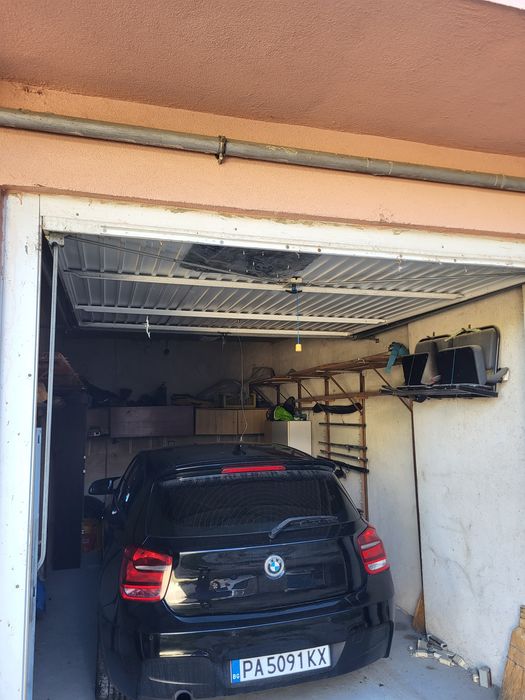 Гараж под наем център