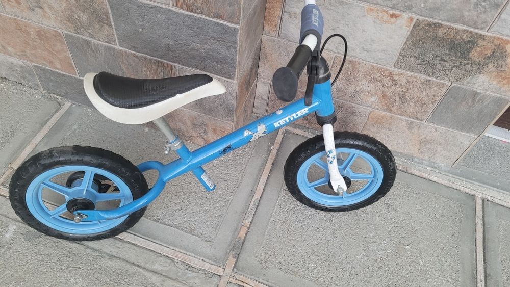 Bicicletă fără pedale