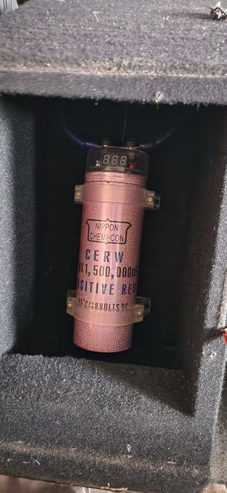 Продается Сабвуфер