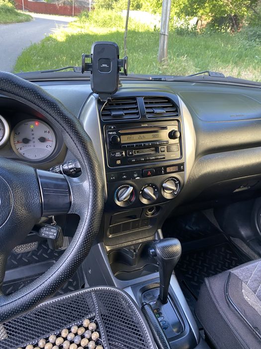 Продается Toyota RAV 4