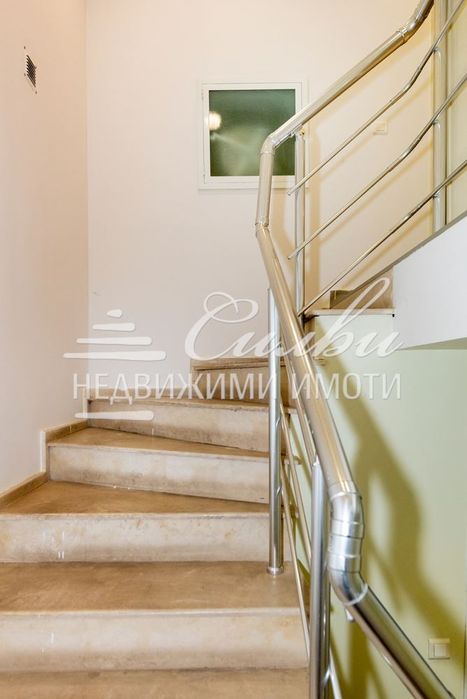 Продава се МАГАЗИН в централната част на града