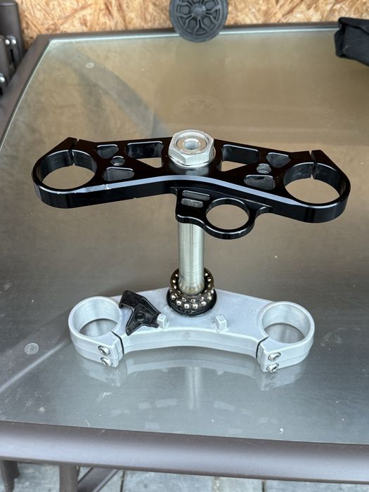 Bord  yamaha R6 ceasuri