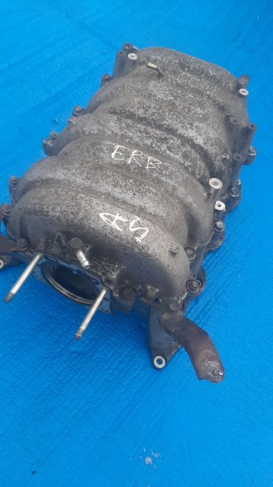 Впускной колектор 2UZ-FE