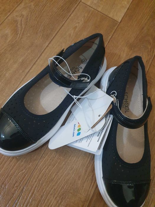 Обувь детская новая до 9лет