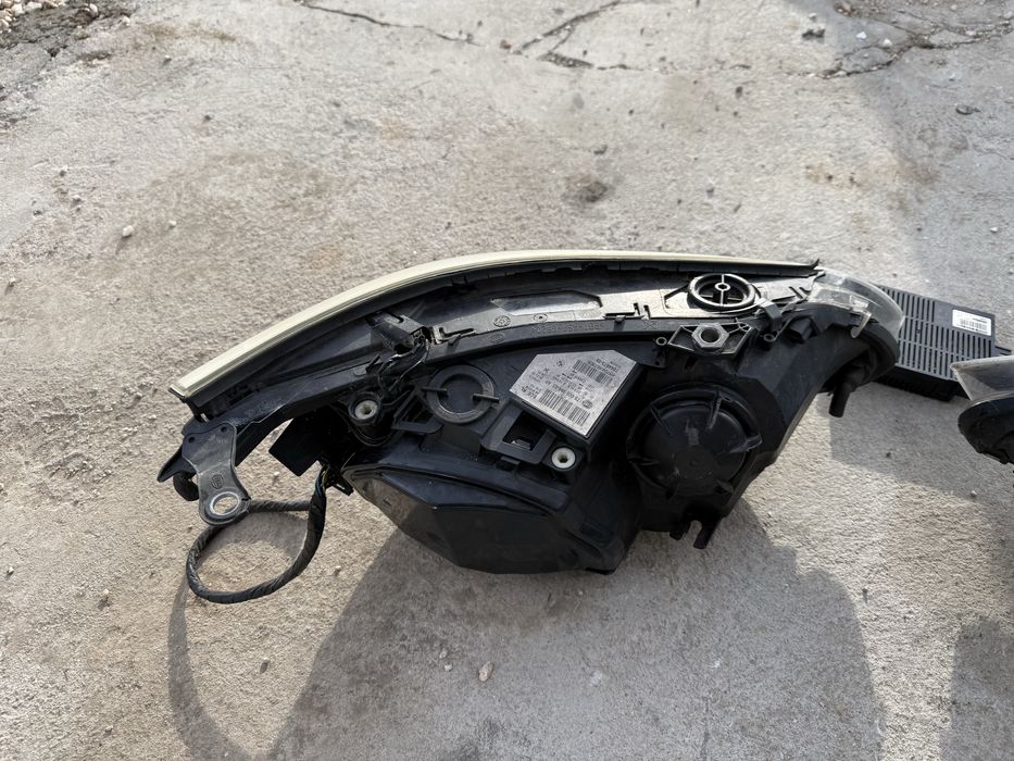 Фар ляв десен Би-ксенон с адаптивни светлини BMW E60 E61 facelift