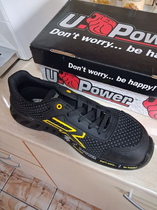 Vând adidas de protecție