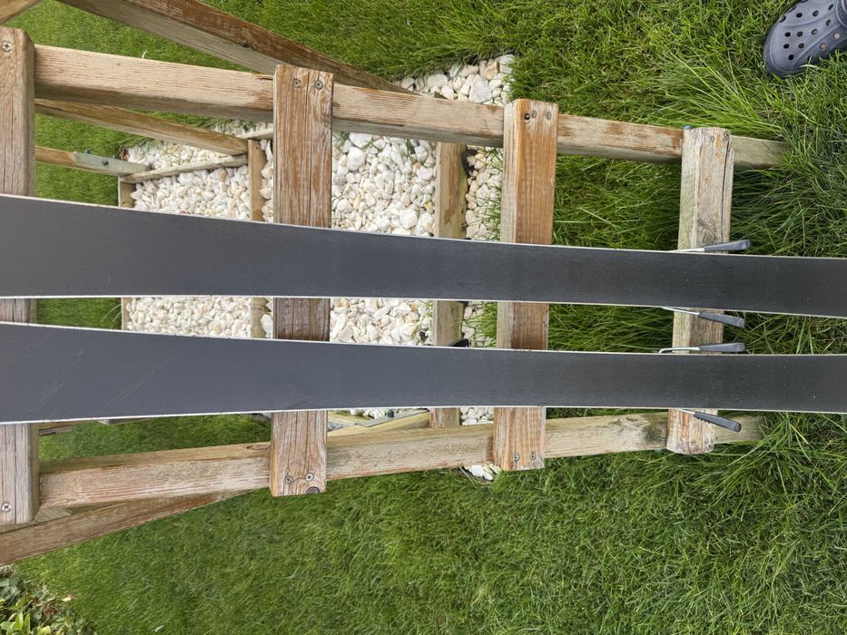 Pachet ski Fischer adult (skiuri, legaturi si bete), clapari Nordica