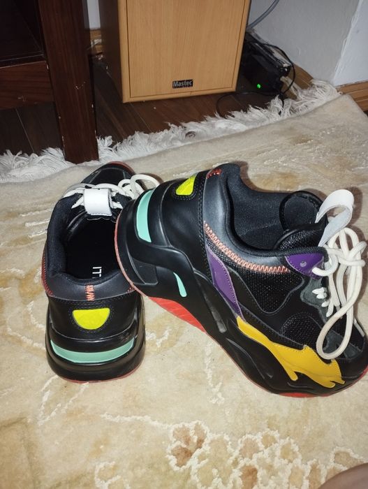 Маратонки на Justcavali