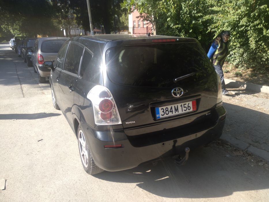 Тойота Корола версо 2.2 D-cat 177 коня само на части