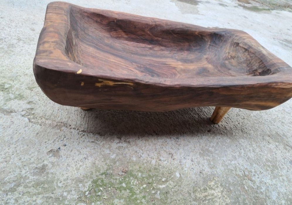 Дървени изделия плата, купи, свещници, дъски