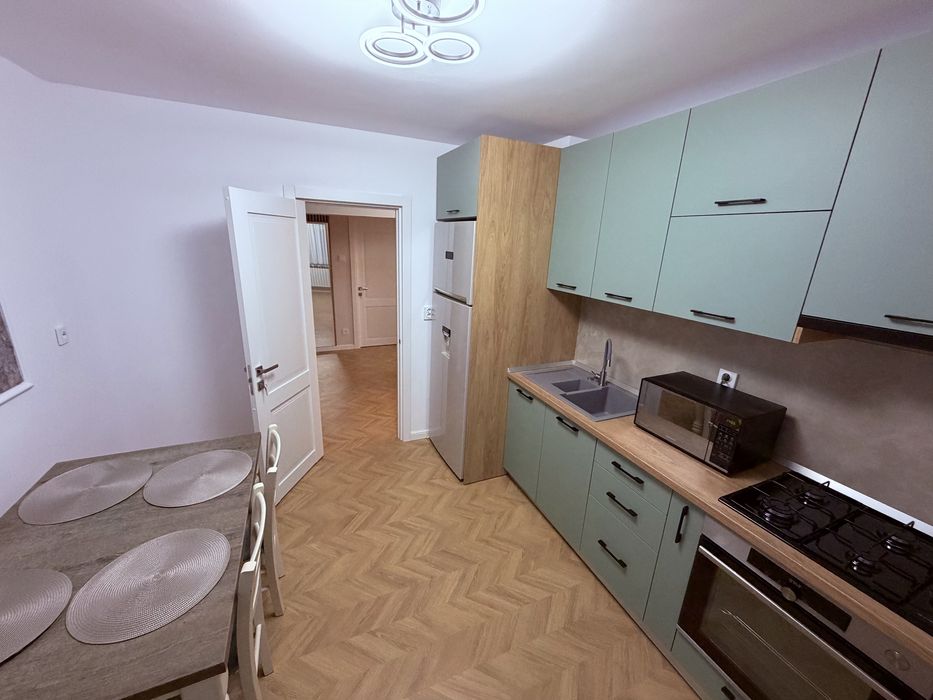 Inchiriere apartament 3 camere prima chirie