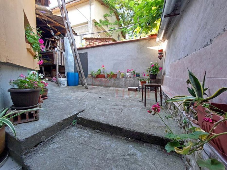 Продава се Етаж от къща в Велико Търново, Асенов - 90 кв.м за 756 €/кв.м - Снимка #12