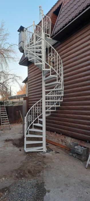 Винтовые лестницы металлические под ключ. Павлодар, Экибастуз,  Аксу.