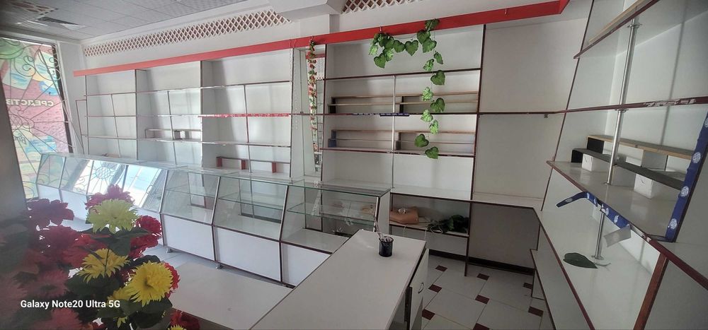 Мебель для магазина: Витрина столы, полки, шкафы.