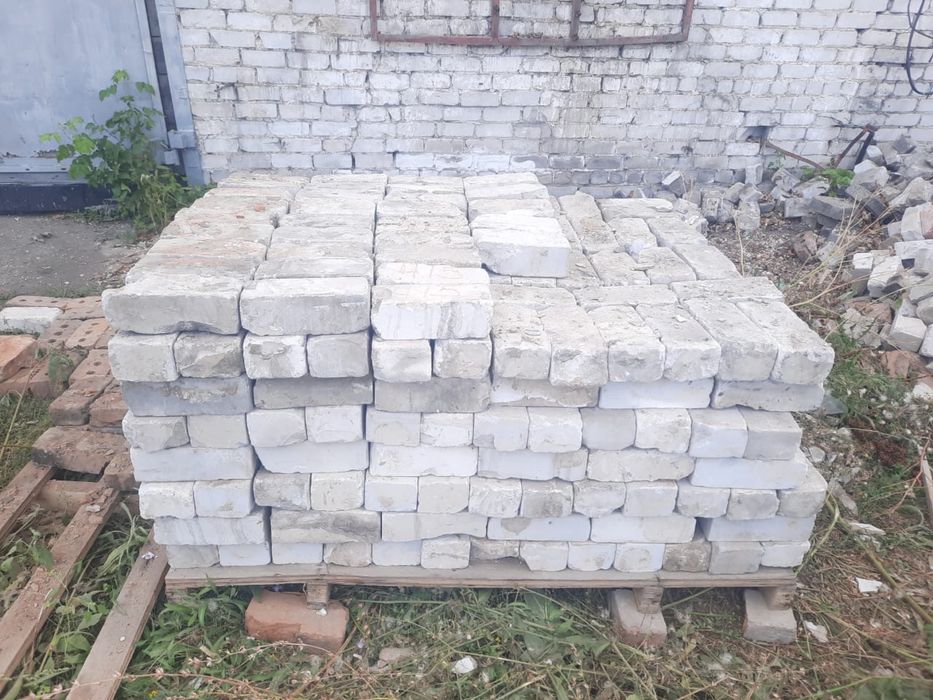 Продам кирпичи силикат