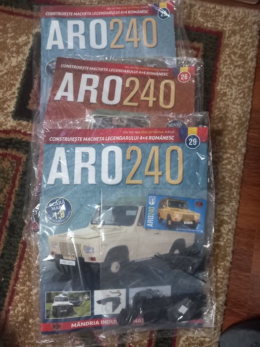 Macheta Aro 4x4  240