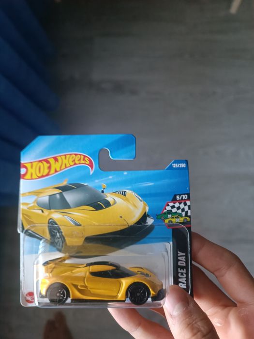 hotwheels 2020 Koenigsegg jesko