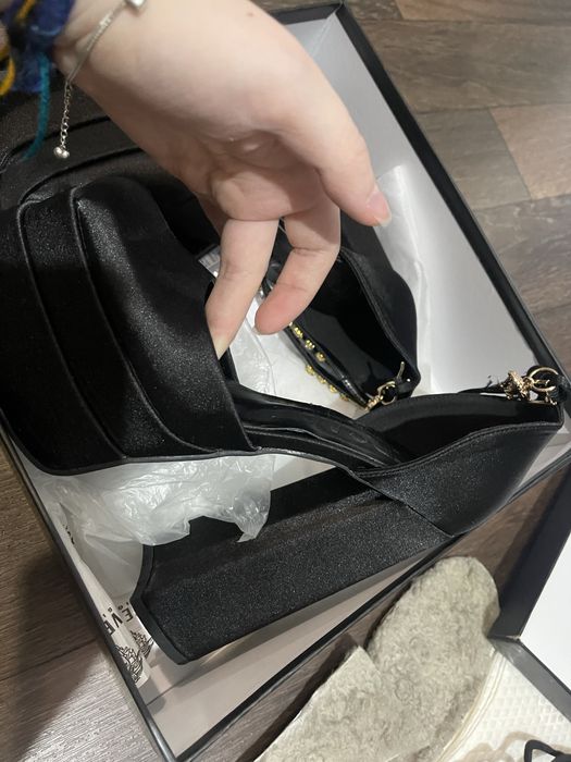 Туфли Versace на высоком каблуке братц