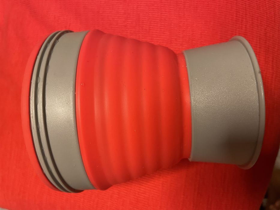 Резиновый стакан