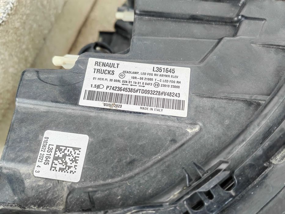 Фарове Renault Range T Evo FULL LED/Фар Renault Range T-EVO Оригинални