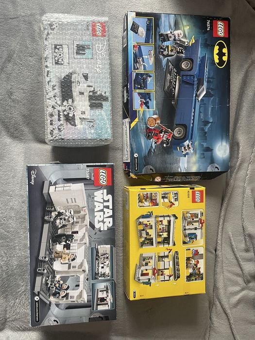 Продам все 4 набора лего