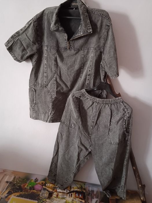 Дамски комплект памучен ,пола,жилетка и блуза всеки артикул по 12 лв.