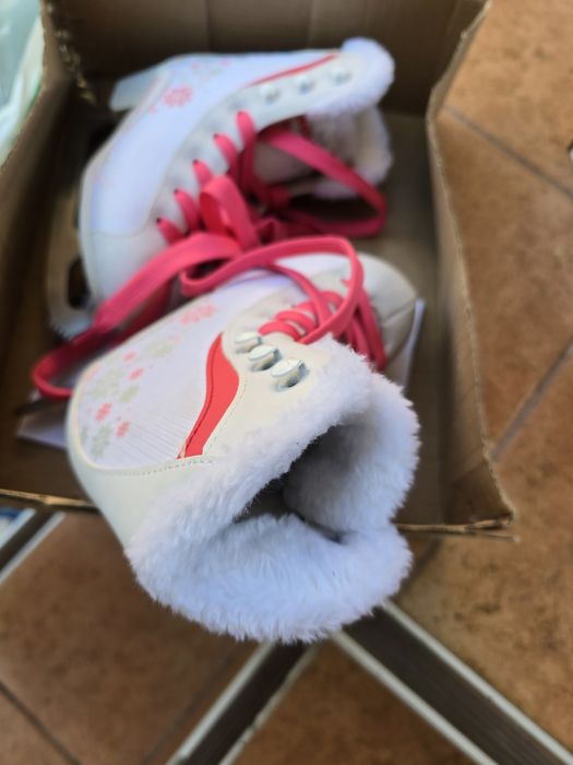 Patine gheata marimea 28