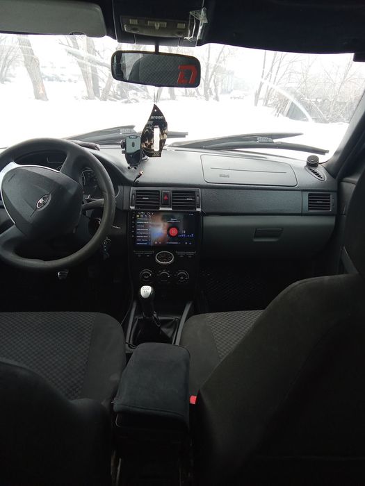 Продам Приору срочно