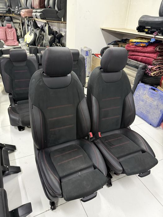 Mercedes GLB. Alcantara