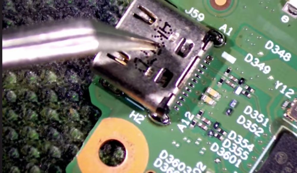 Reparatii electronice, instalare Windows,  laptop, stații  Auto CB