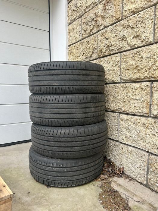 Летни гуми Brigstone 245/45/19R