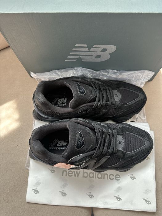 New Balance 9060 “Triple Black Suede” 40