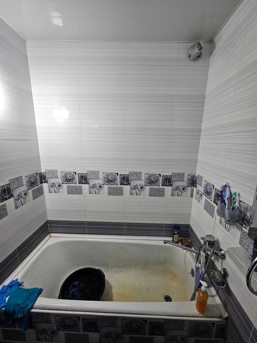 Срочно продается 1-х комн квартира в Куйлюк массив-6,1/5/5