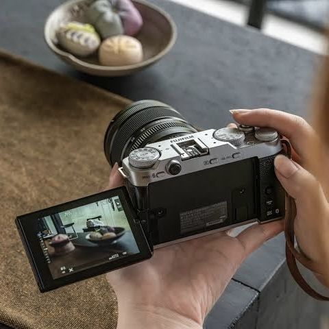 Продам Fujifilm X-M5 Silver body
