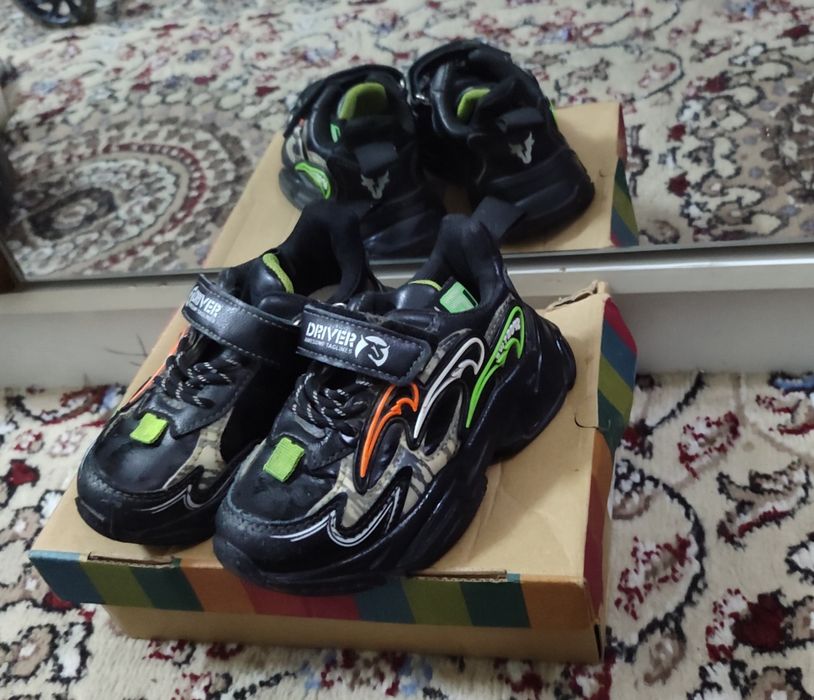 Продаются кроссовки