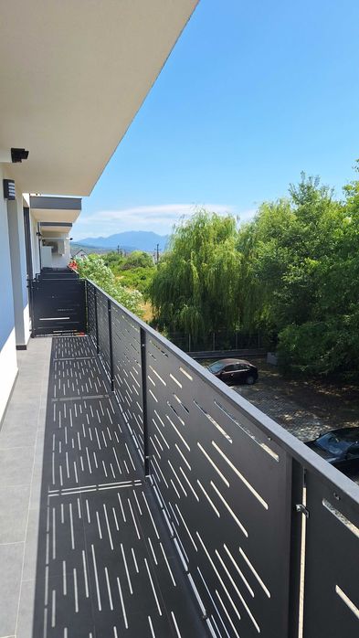 Ofer spre vanzare apartament nou cu 3 camere