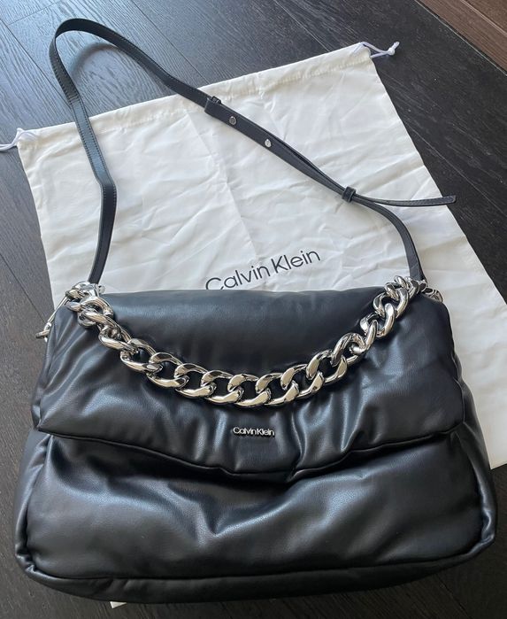 Чанта на Calvin Klein