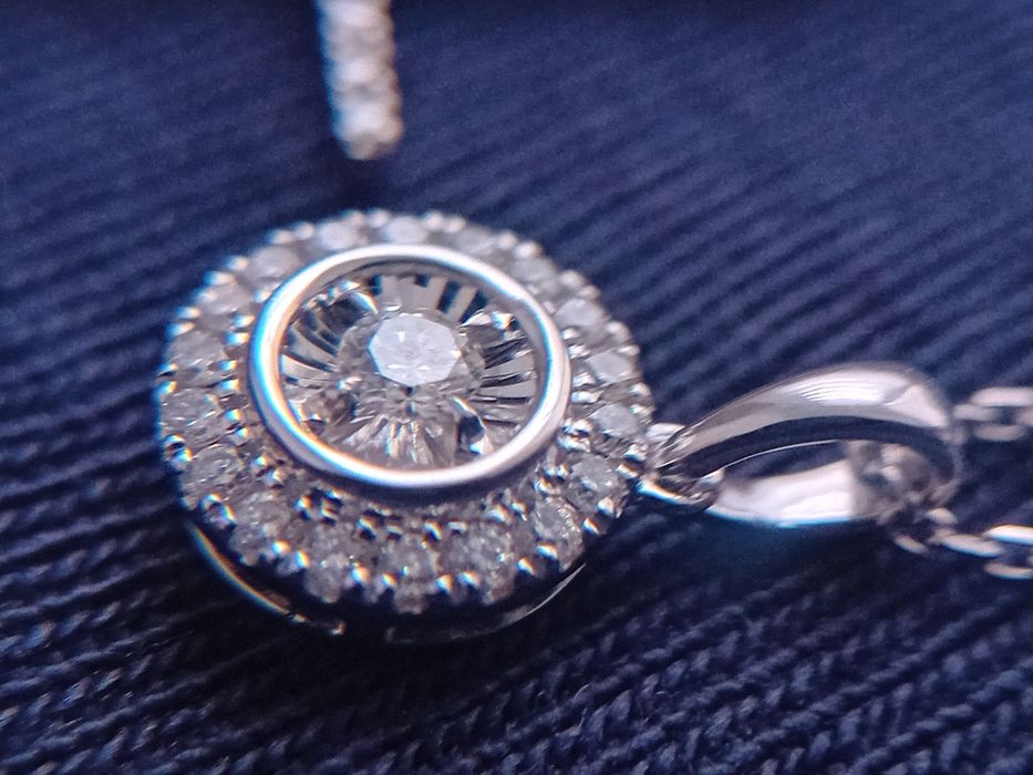 Pandantiv Aur 18 kt diamante / Lant si Pandantiv Aur 14 kt cu diamante